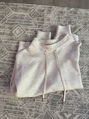 Varley Oakdale Sweatshirt in Ivory Fleck Marl